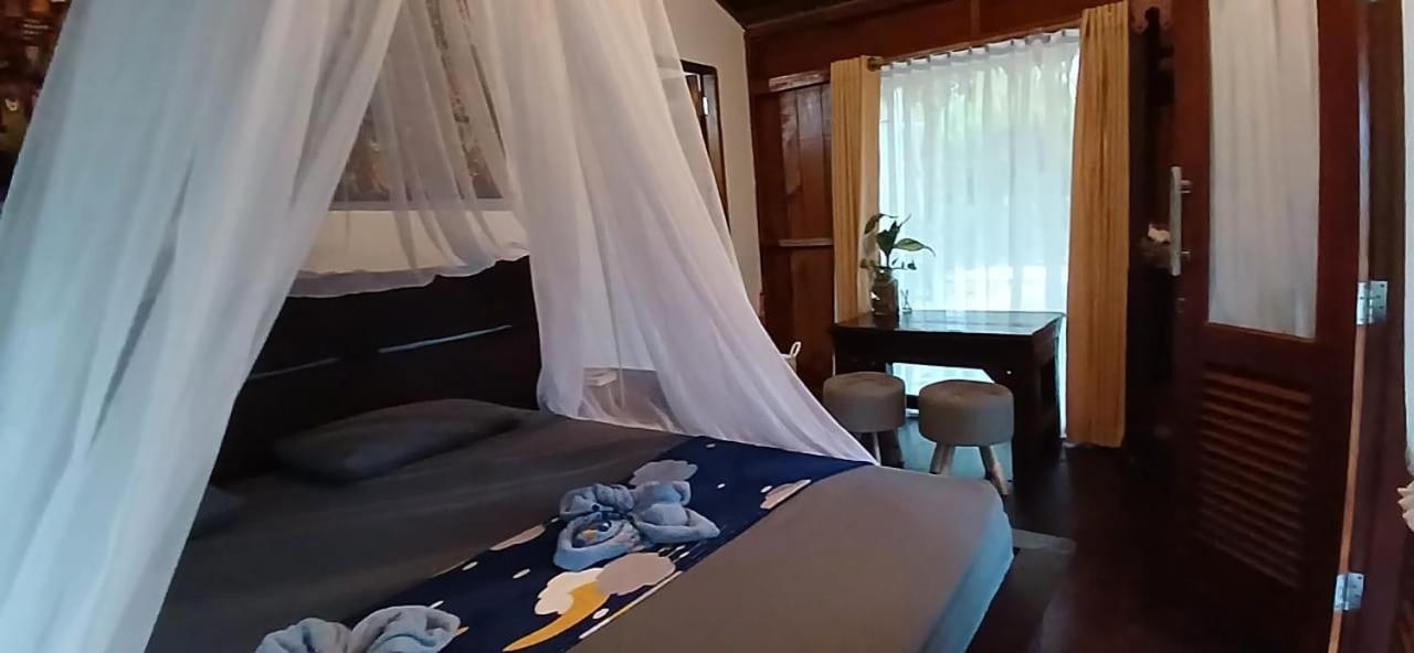 Tropical Jungle Lodge & Jungle Trekking Bukit Lawang Room photo